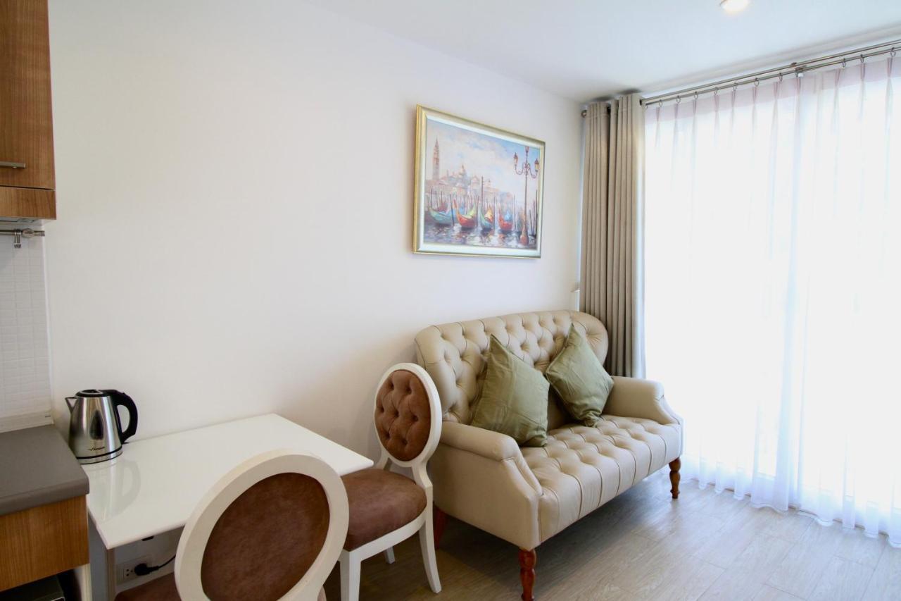 Town Sukhumvit 71 Apartment Bangkok Ngoại thất bức ảnh