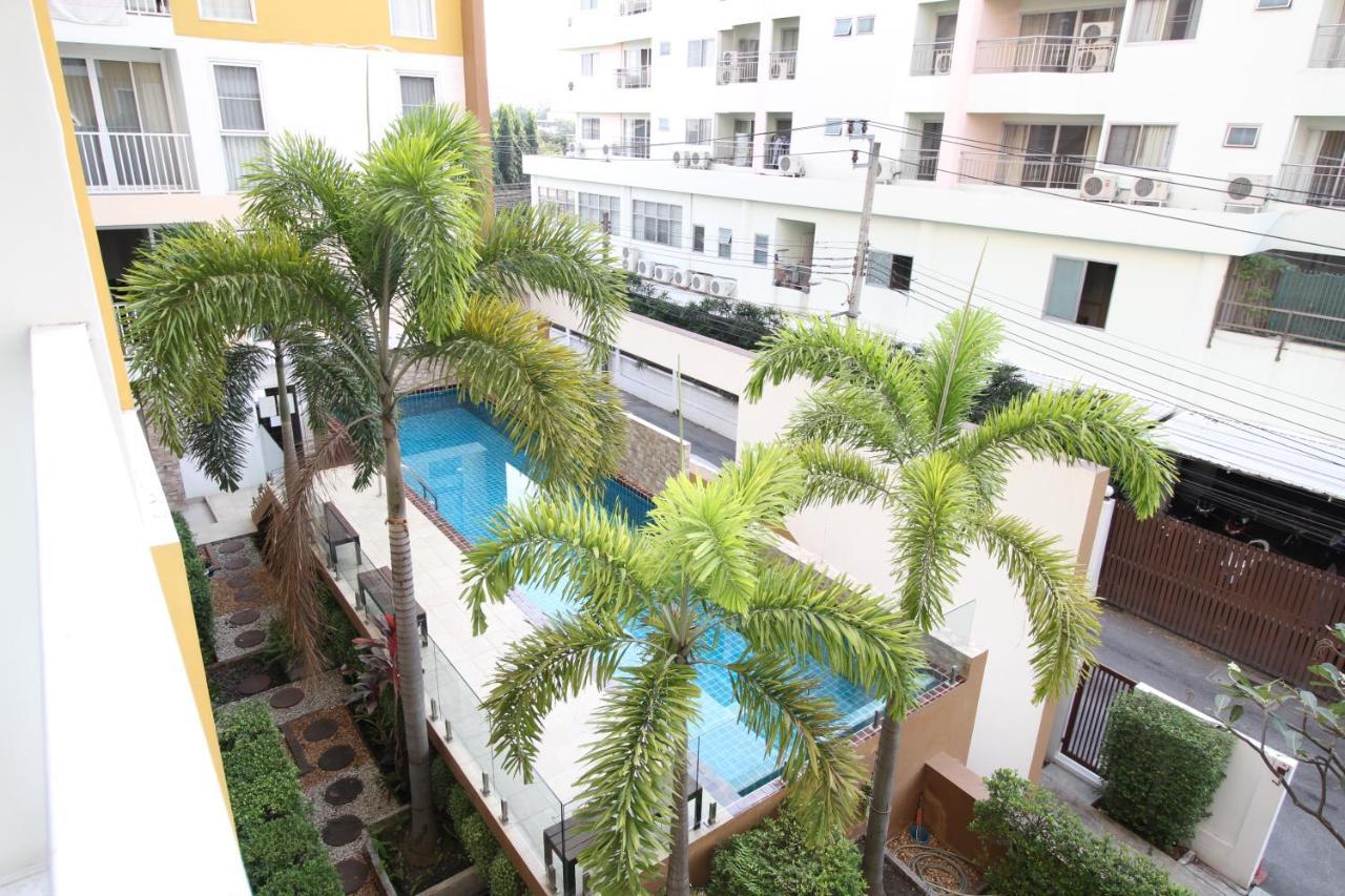 Town Sukhumvit 71 Apartment Bangkok Ngoại thất bức ảnh