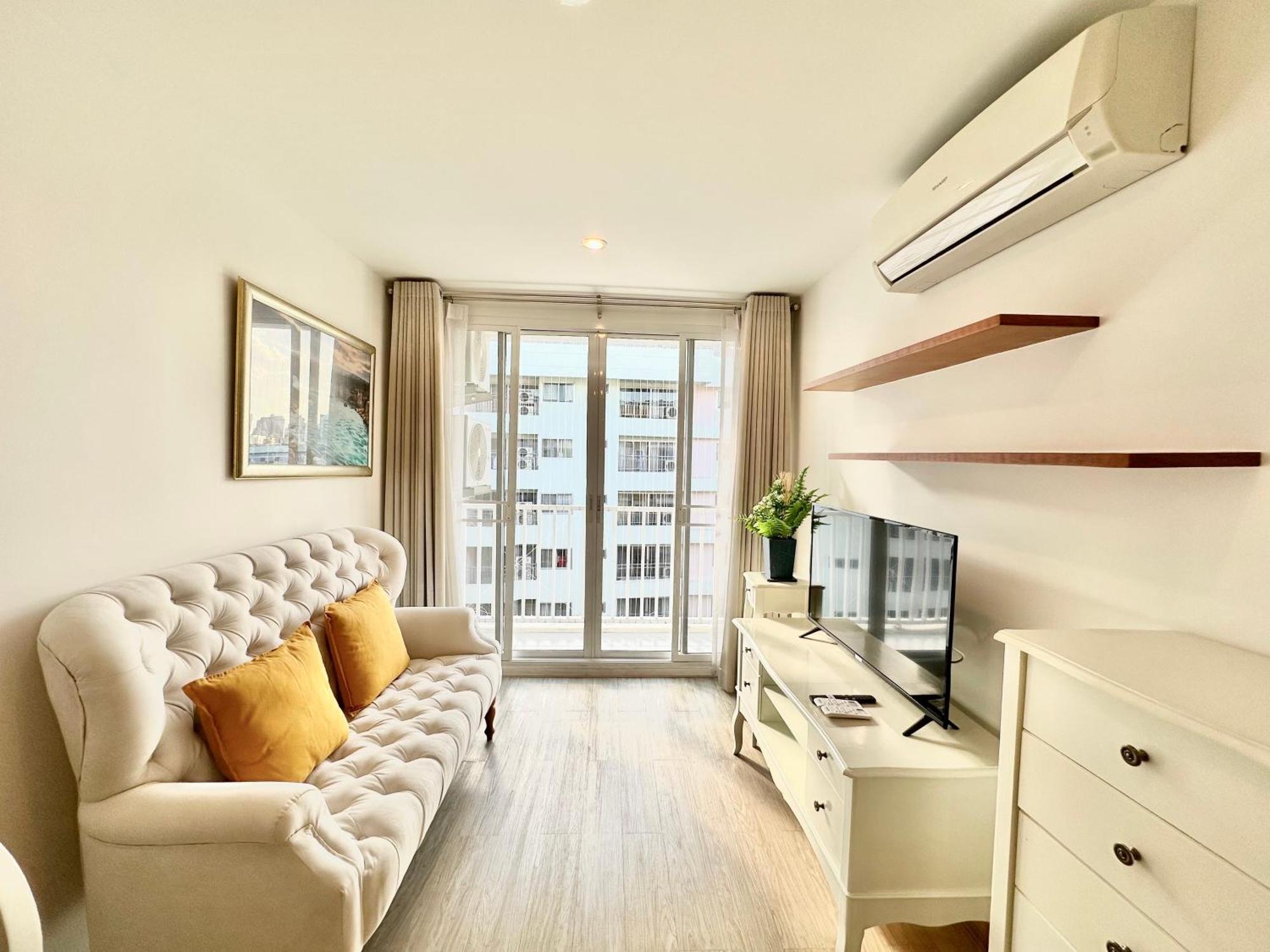 Town Sukhumvit 71 Apartment Bangkok Ngoại thất bức ảnh